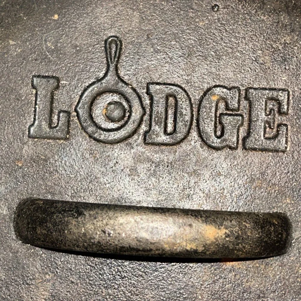 Lodge large 10